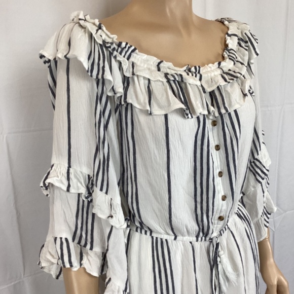 American Eagle‎ Outfitters off shoulders romper size Medium - Picture 4 of 7